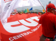 CUT-PB e Sindicatos realizam ato no “Dia de Luta em Defesa dos Serviços Públicos"